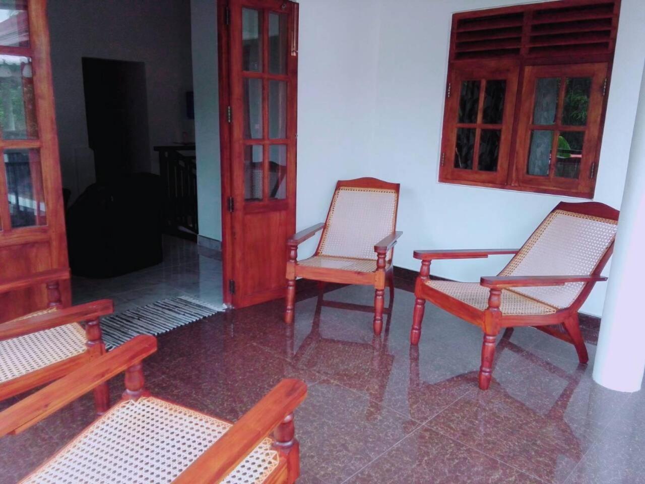 Hope Residence Anuradhapura Exteriör bild