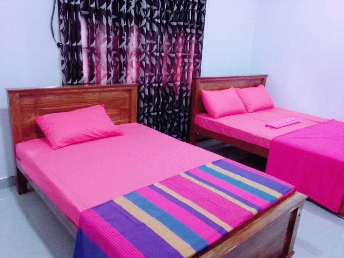 Hope Residence Anuradhapura Exteriör bild